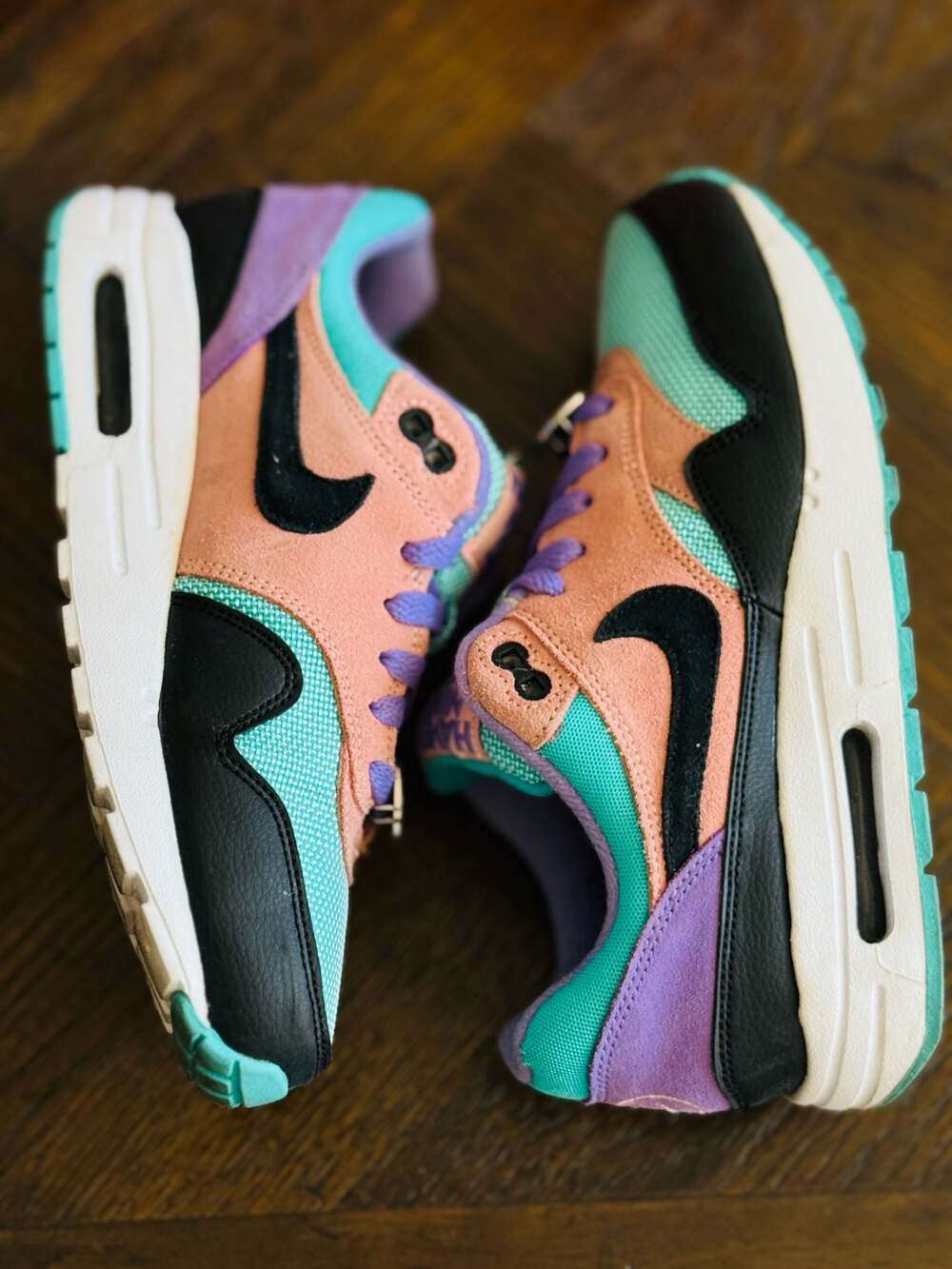 Nike Air Max 1 GS 'Have A Nike Day' Sneakers (AT8131-001) 5.5Y / 7 women used - Picture 7 of 7